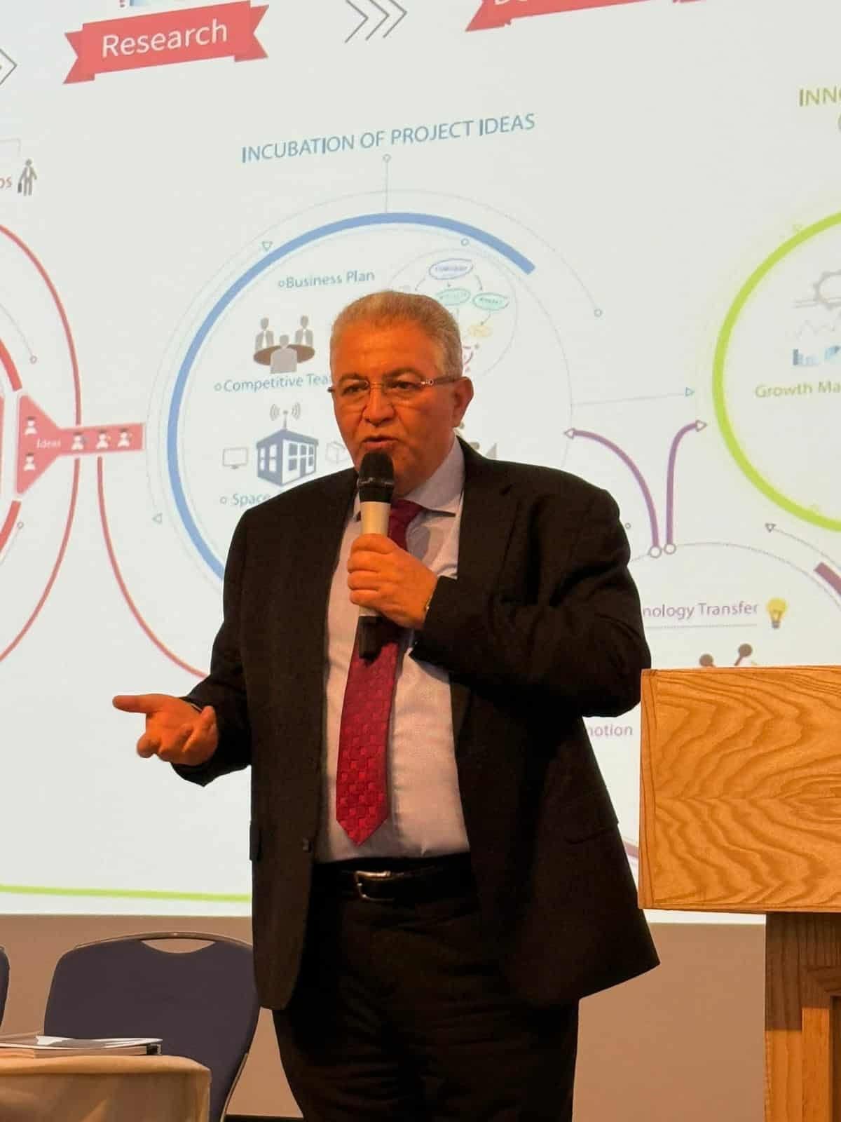 حين تثمر البذور وطنا