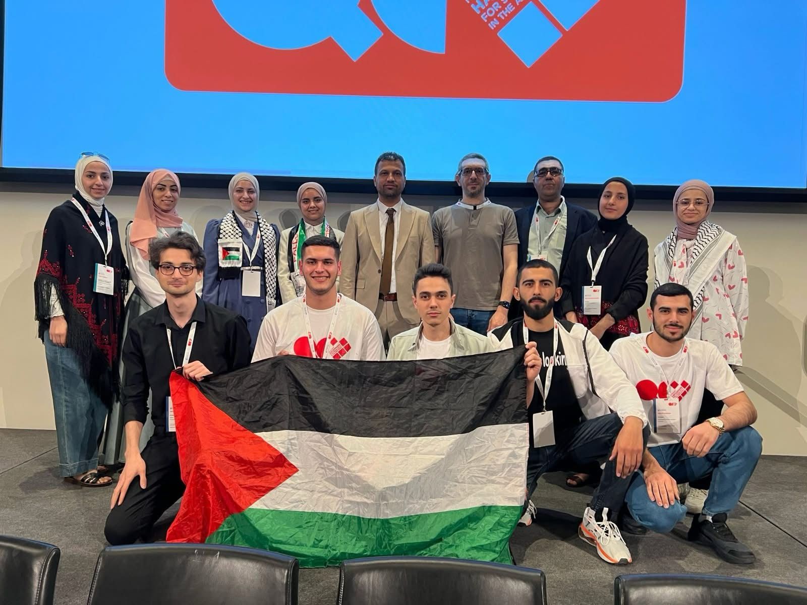 فلسطين تتألق في هاكاثون الحوسبة الكمية والذكاء الاصطناعي بأبو ظبي