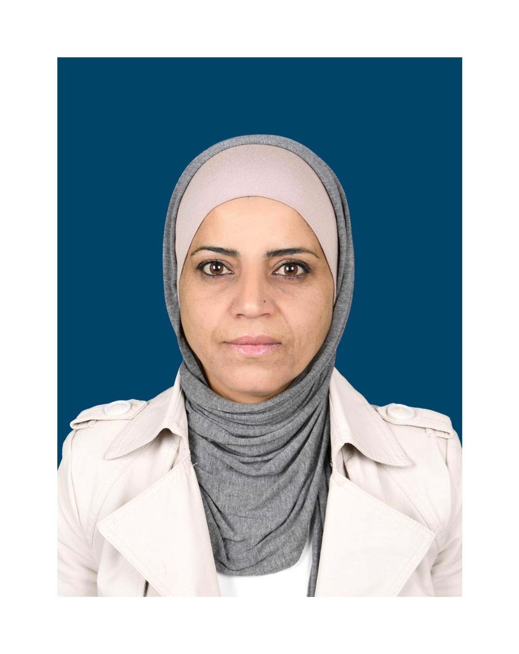 الفنانة التشكيلية سونيا اقنيبي